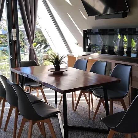 Dream House By The Sea In Cocoland Chalet