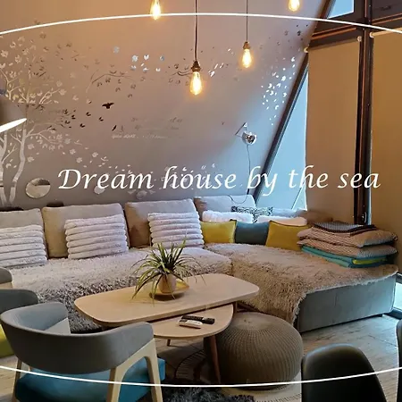 Dream House By The Sea In Cocoland *
